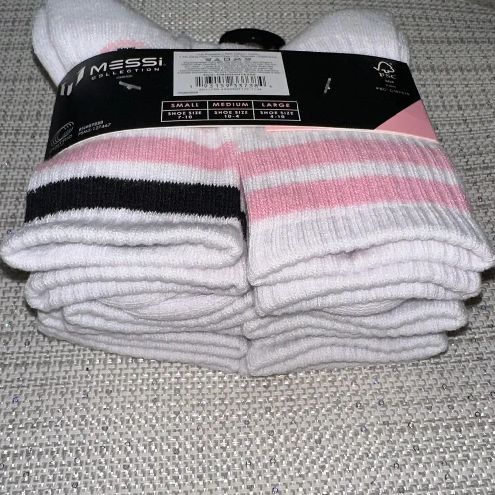 MESSI White Pink Black Boys Girls Big 10 Half Cushion Quarter Crew Socks